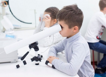 В статье мы расскажем, какие есть современные методы и способы лечения миопии. В том числе с помощью лазера
