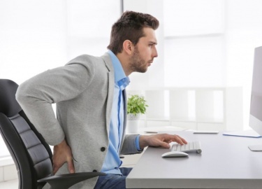 В статье мы рассмотрим все, что касается такого заболевания, как дальнозоркость: симптоматика, лечение и прочее.
